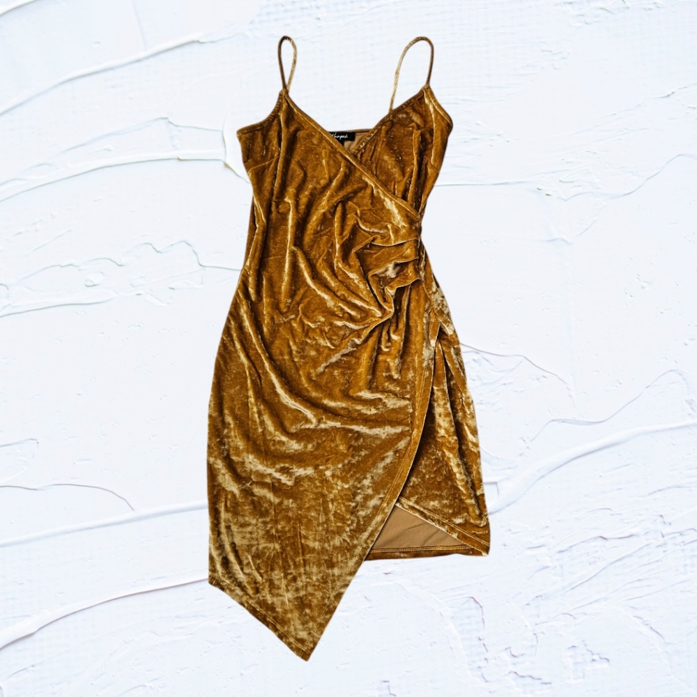 Revamp Casual Midi Dress Medium Size